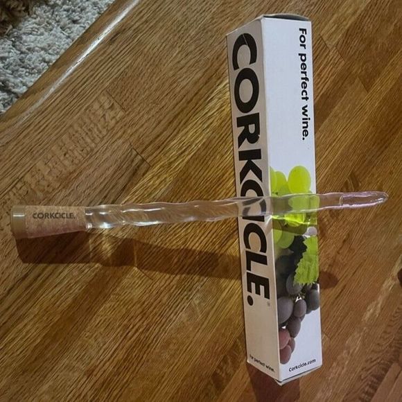 Wine Chiller Corkcicle Open Box Perfectly Chills Wine Inside Out-Reusable - Picture 3 of 3